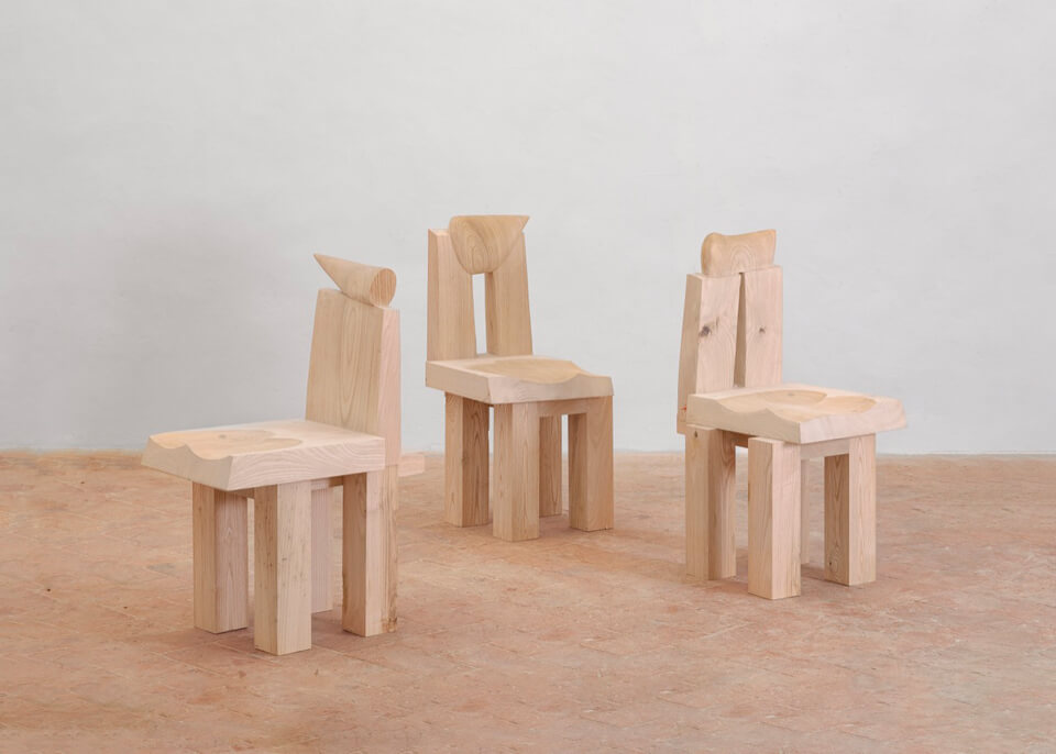 Minjae Kim, Wrong Chairs, 2023.  Photo Stefano Maniero